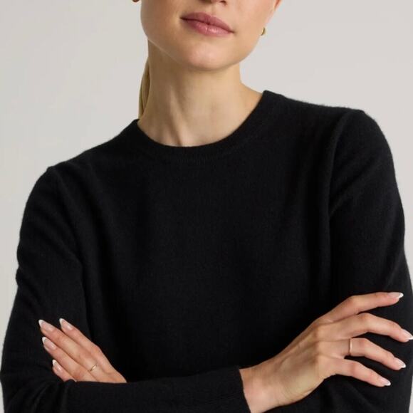 Quince Black Crewneck Sweater - Picture 5 of 7